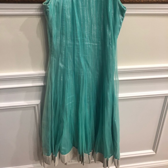 Indian outfit - Picture 4 of 4